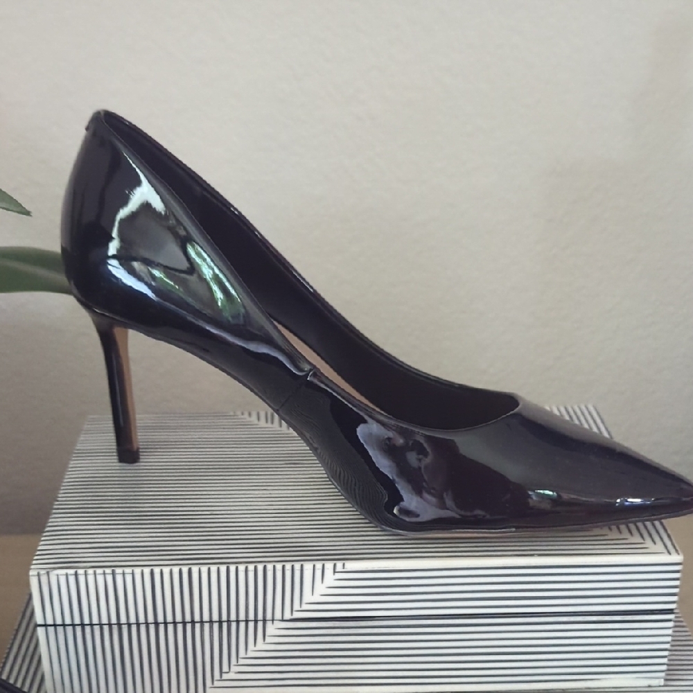 Jenn Ardor Black Patent Stiletto Heels - Picture 2 of 3